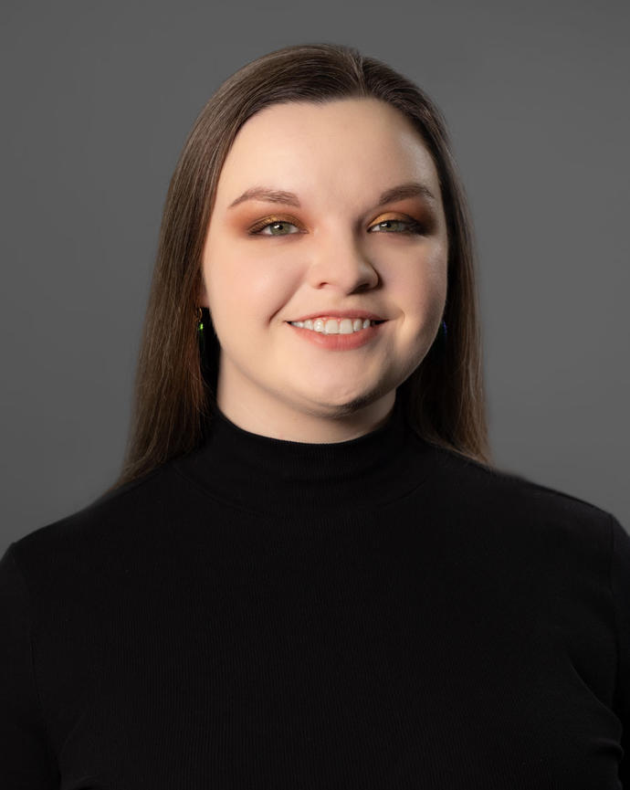 Alex Ostrowski Schilling headshot